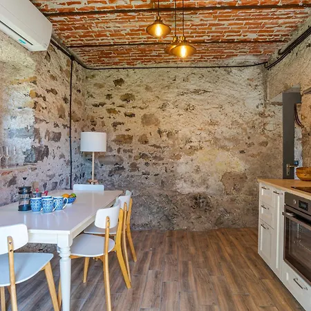 Casa Di Pietra Ferienhaus *